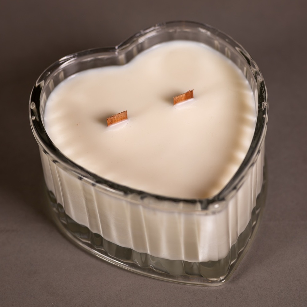 Heart-Shaped Glass Candle (Vivienne)